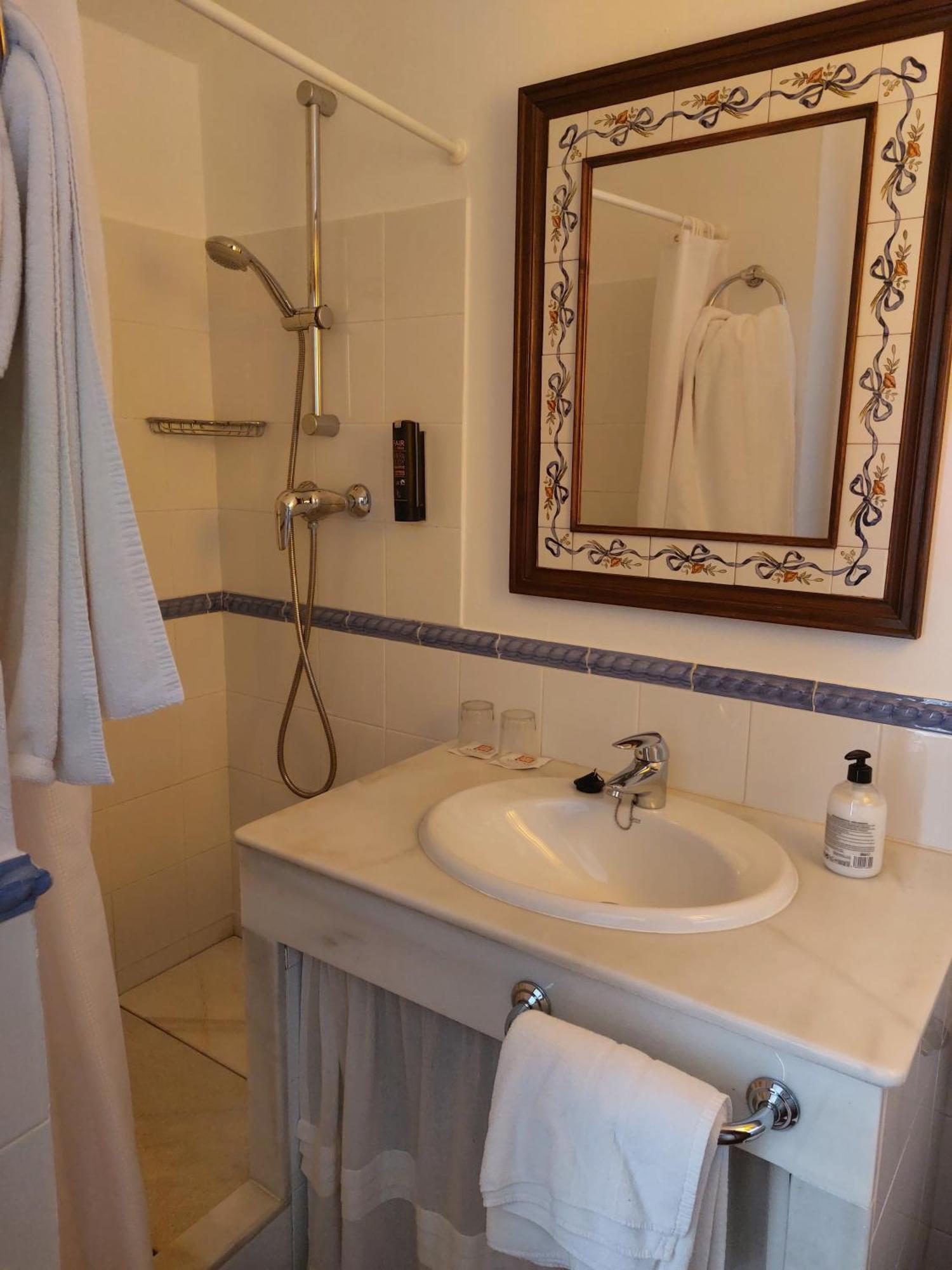 ホテル Molino Del Santo Benaoján 部屋 写真